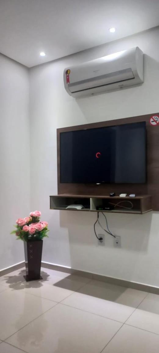 Apartamentos Ed London, Na Av Principal A Poucos Passos Das Termas Piratuba Exteriér fotografie