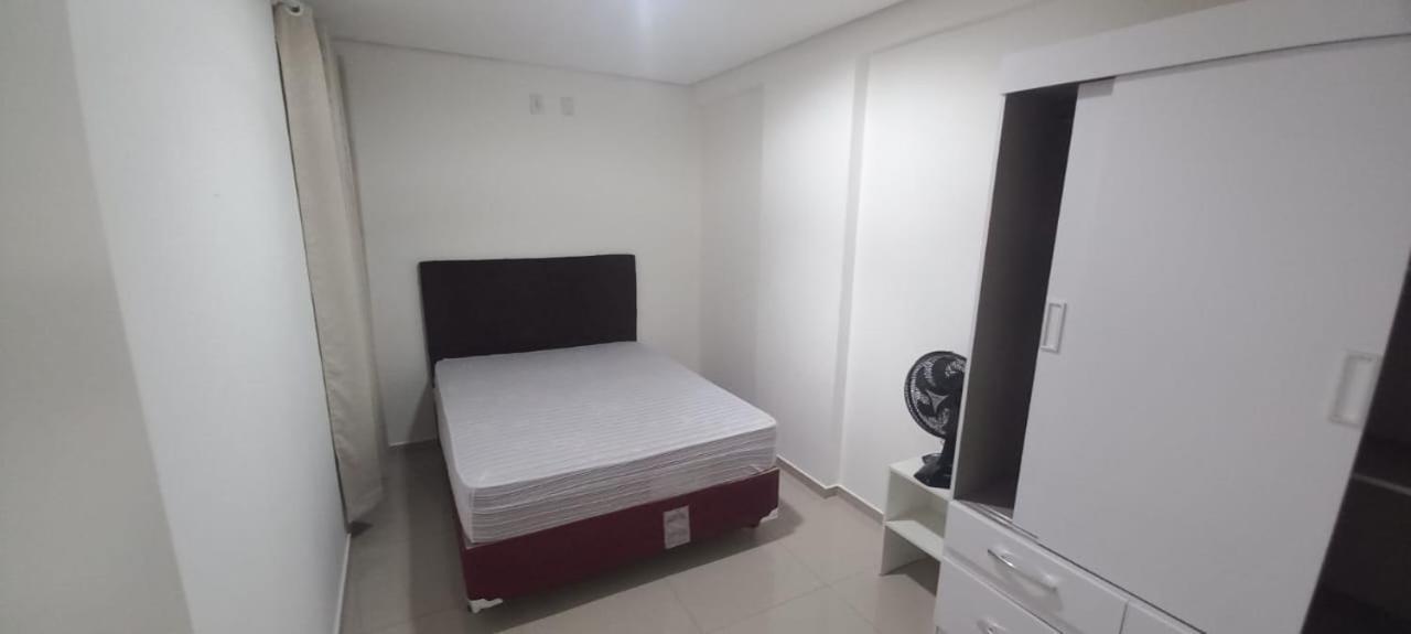 Apartamentos Ed London, Na Av Principal A Poucos Passos Das Termas Piratuba Exteriér fotografie