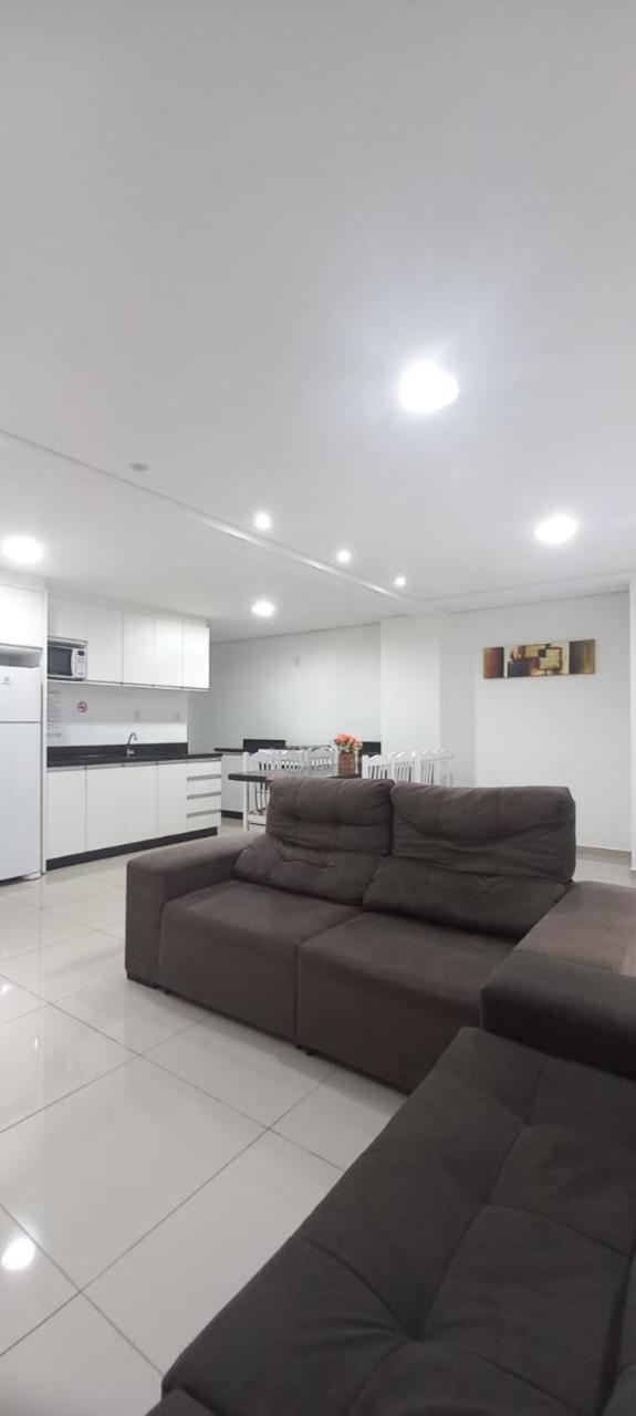 Apartamentos Ed London, Na Av Principal A Poucos Passos Das Termas Piratuba Exteriér fotografie